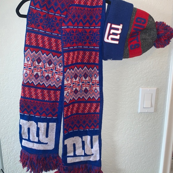 NY Giants hat and scarf - Picture 1 of 1